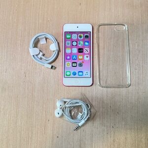 Apple iPod Touch 5thGen 32GB PINK Model:A1574 w/Charger-4221 Songs Read Info Blw